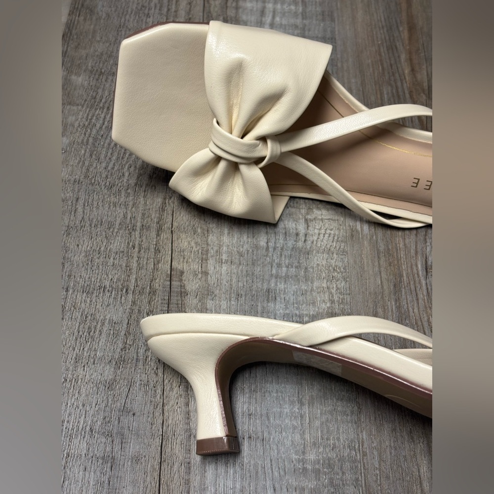 Journee Collection Starling Cream 90s Bow Front Kitten Heel Sandal
